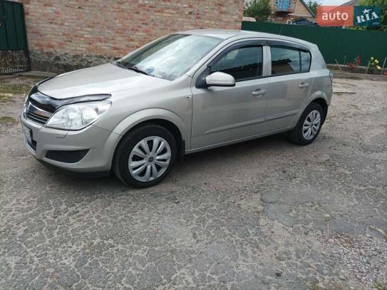 Opel Astra                           2008г. в рассрочку
