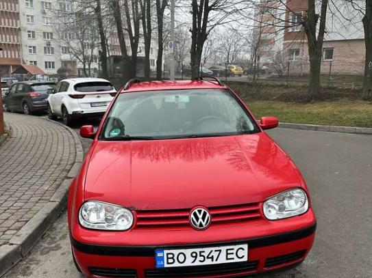 Volkswagen Golf
                            2005г. в рассрочку