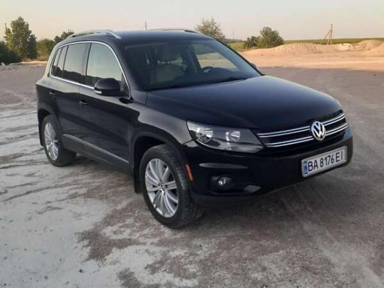 Volkswagen Tiguan                          2011г. в рассрочку