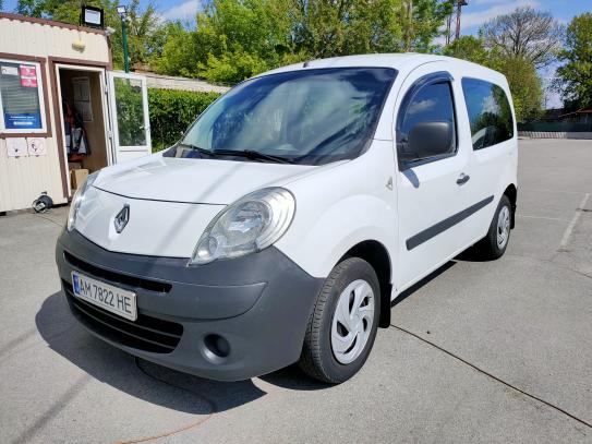 Renault Kangoo
                          2011г. в рассрочку
