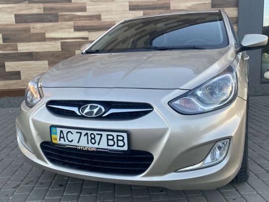 Hyundai Accent 2011р. у розстрочку