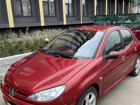 Peugeot 206 xr 2007г. в рассрочку