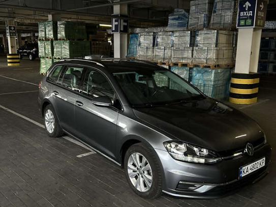 Volkswagen Golf                            2017г. в рассрочку