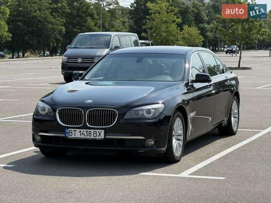 Bmw 750li                           2011г. в рассрочку