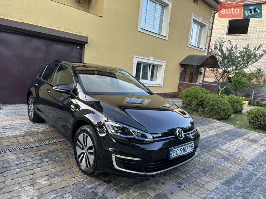 Volkswagen E-golf                          2019г. в рассрочку