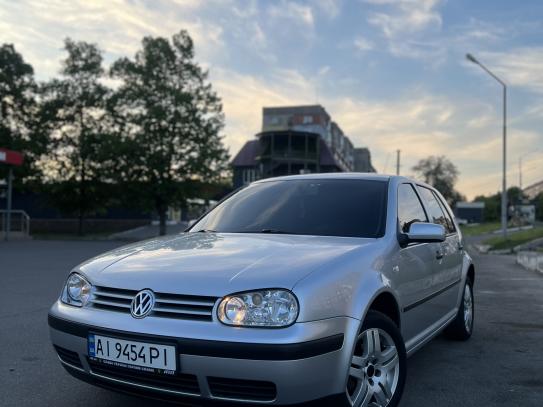 Volkswagen Golf                            2001г. в рассрочку