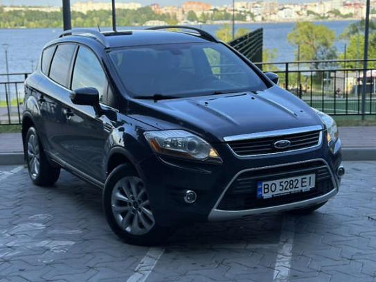 Ford Kuga
                            2011г. в рассрочку