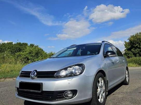 Volkswagen Golf 2013р. у розстрочку
