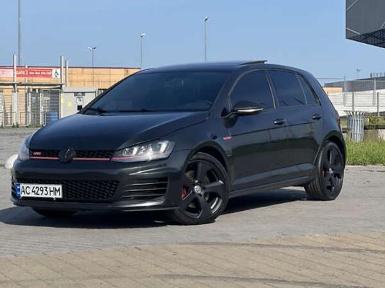 Volkswagen Golf gti
                        2015г. в рассрочку