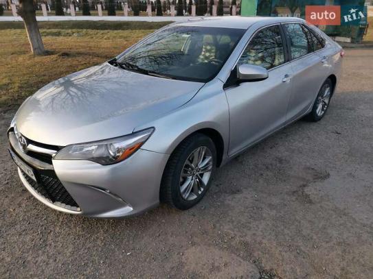 Toyota Camry 2015р. у розстрочку