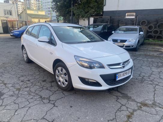 Opel Astra 2014г. в рассрочку