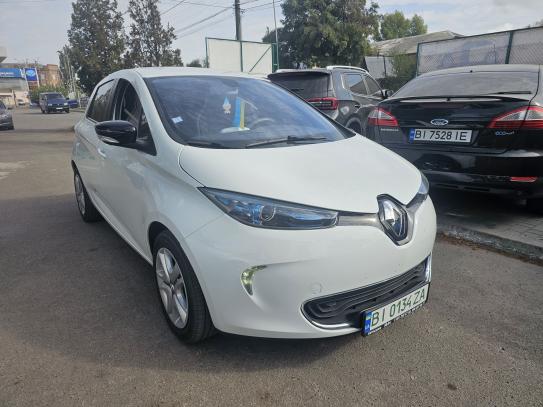 Renault Zoe 2015г. в рассрочку