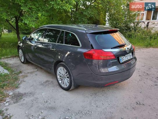 Opel Insignia
                        2013г. в рассрочку