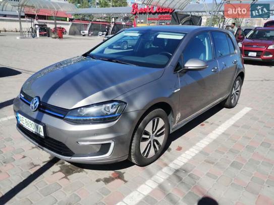 Volkswagen E-golf                          2015г. в рассрочку