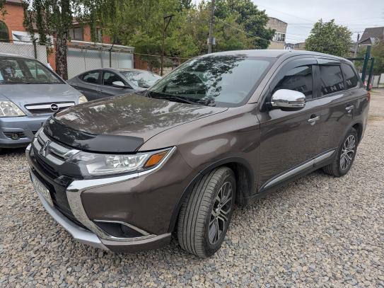 Mitsubishi Outlander                       2016г. в рассрочку