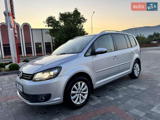 Volkswagen Touran 2014г. в рассрочку