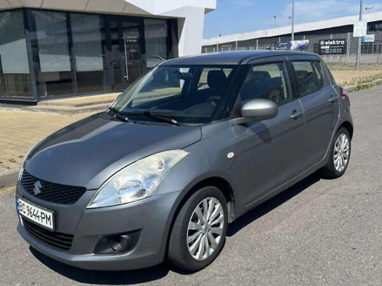 Suzuki Swift                           2012г. в рассрочку