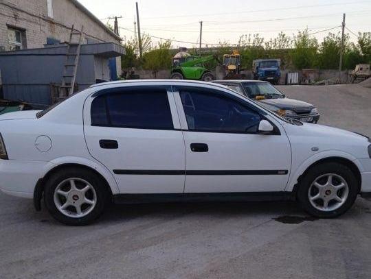 Opel Astra                           2001г. в рассрочку
