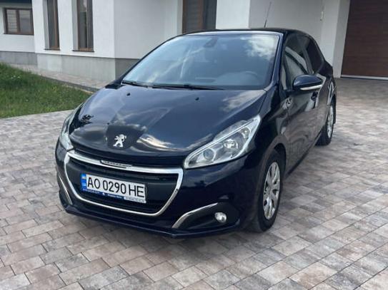 Peugeot 208
                             2017г. в рассрочку