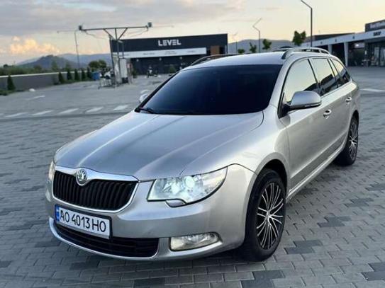 Skoda Superb 2010р. у розстрочку