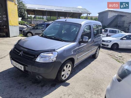 Citroen Berlingo                        2005г. в рассрочку