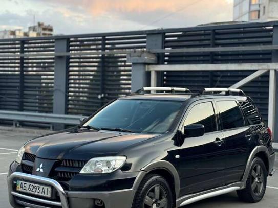 Mitsubishi Outlander 2005р. у розстрочку