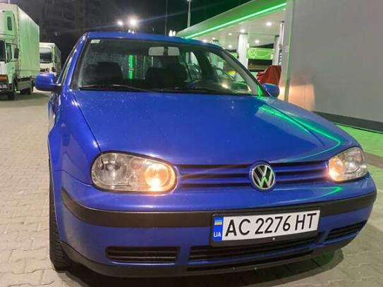 Volkswagen Golf
                            2000г. в рассрочку