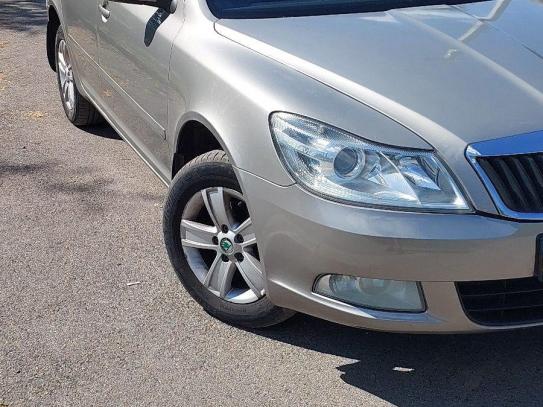 Skoda Octavia
                         2013г. в рассрочку