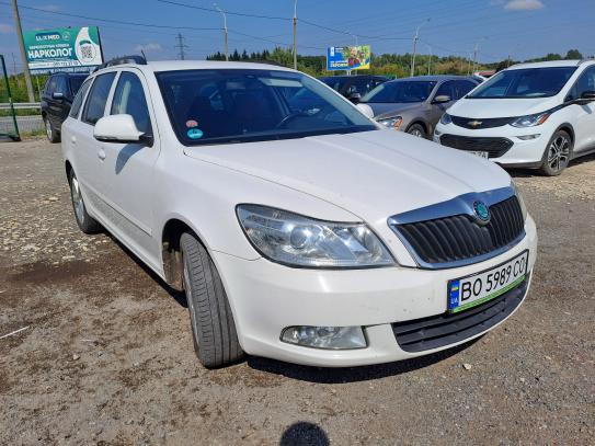 Skoda Octavia 2013г. в рассрочку