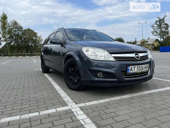 Opel Astra 2007р. у розстрочку