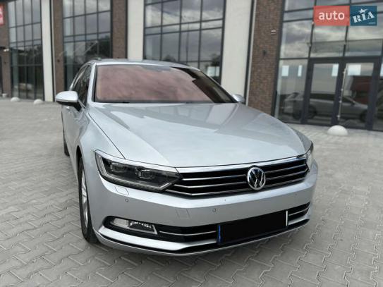 Volkswagen Passat 2019р. у розстрочку