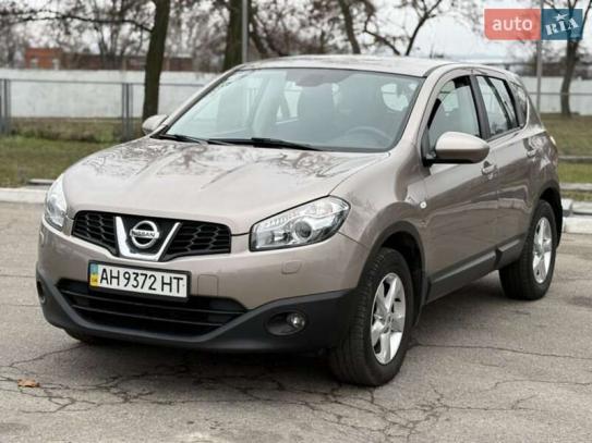 Nissan Qashqai                         2010г. в рассрочку