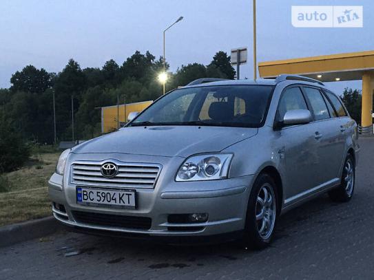 Toyota Avensis 2006р. у розстрочку