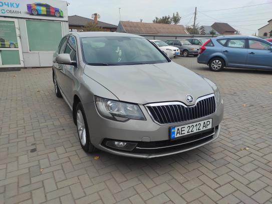 Skoda Superb 2013г. в рассрочку