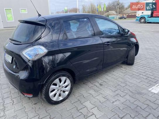 Renault Zoe                             2016г. в рассрочку