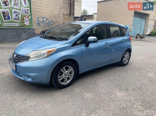 Nissan Versa note                      2013г. в рассрочку