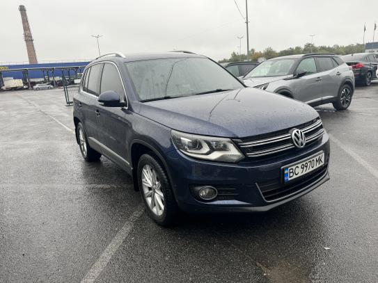 Volkswagen Tiguan 2012г. в рассрочку