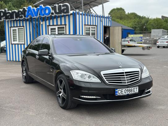 Mercedes-benz S 550                           2011г. в рассрочку