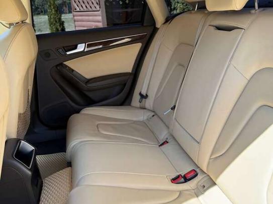 Audi A4                              2012г. в рассрочку