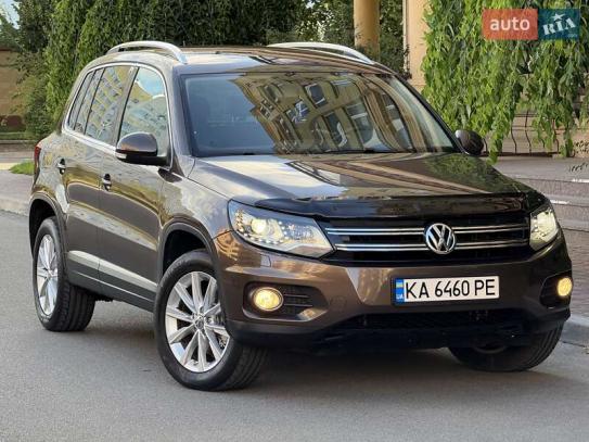 Volkswagen Tiguan                          2013г. в рассрочку