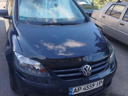 Volkswagen Golf plus 2005р. у розстрочку