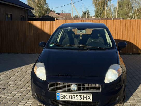 Fiat Punto 2007г. в рассрочку