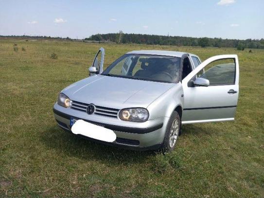 Volkswagen Golf 2000г. в рассрочку