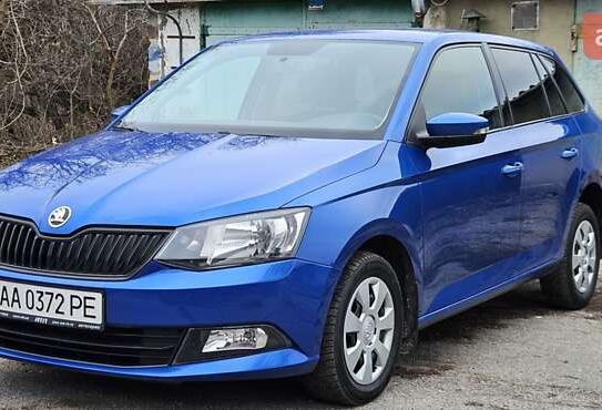 Skoda Fabia                           2017г. в рассрочку