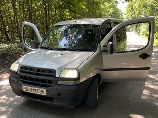 Fiat Doblo                           2004г. в рассрочку