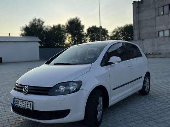 Volkswagen Golf plus 2010р. у розстрочку