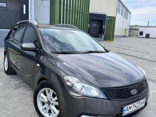 Kia Cee'd
                      2011г. в рассрочку