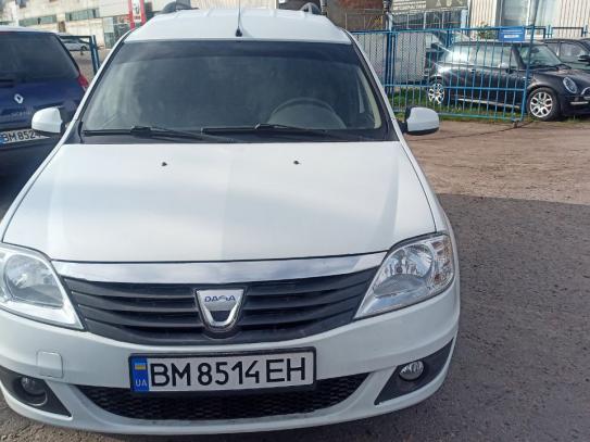 Dacia Logan                           2011г. в рассрочку