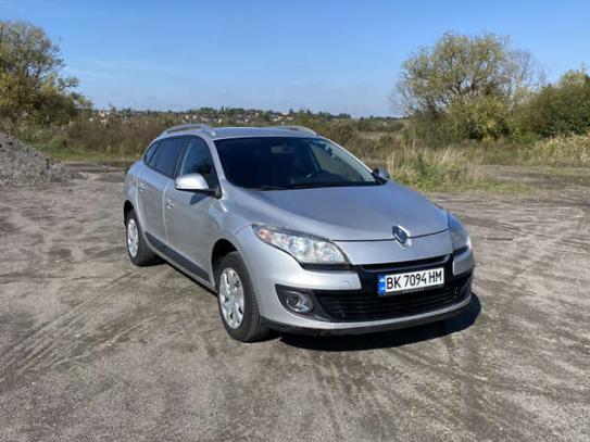 Renault Megane 2012г. в рассрочку