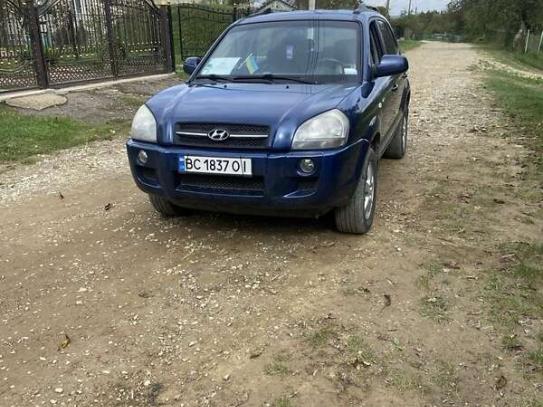 Hyundai Tucson 2005г. в рассрочку